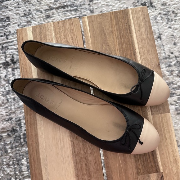 *SOLD* J.Crew Women's Ballet Leather Flats with Cap Tie in Black & Tan US 10 - Picture 2 of 12